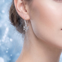Load image into Gallery viewer, Silver Snowflake Necklace and Earring Set