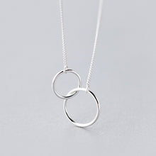 Load image into Gallery viewer, Interlocking Circles Necklace, Mother Daughter Pendant - MiShelli