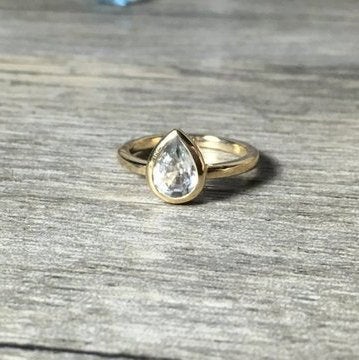 Moissanite 9x6mm Pear 